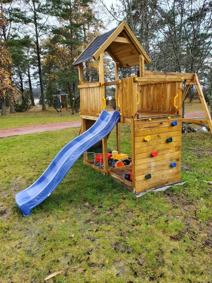 Soederoe Stugby Villa Finstrom Kültér fotó